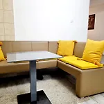 Hostel Monument